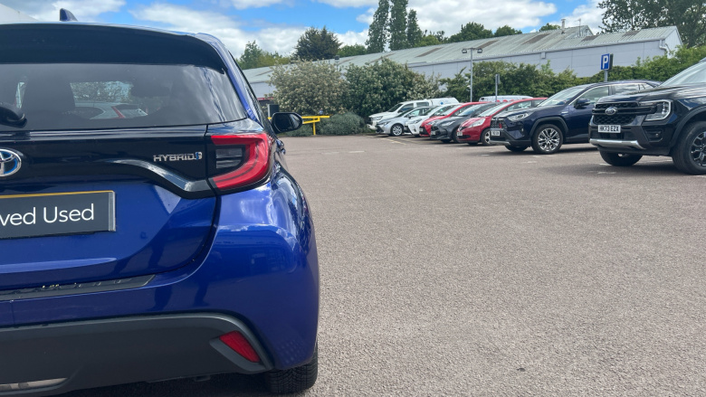 Toyota Yaris 1.5 Hybrid Design 5dr CVT Hybrid Hatchback
